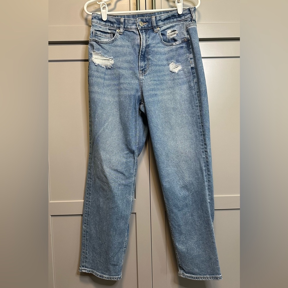 American Eagle Mom Straight Jean